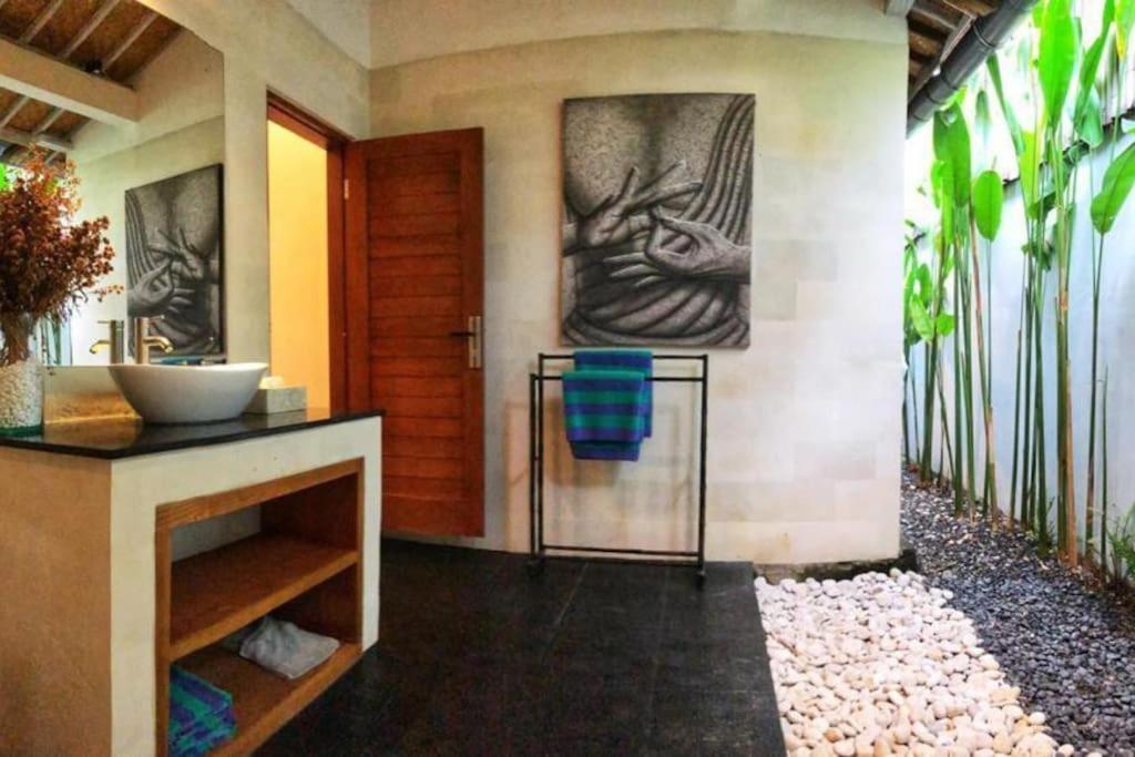 Villa Sayang 1 Seminyak Buitenkant foto