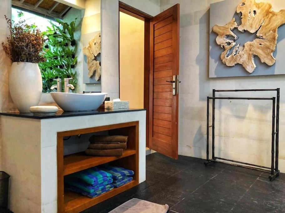 Villa Sayang 1 Seminyak Buitenkant foto