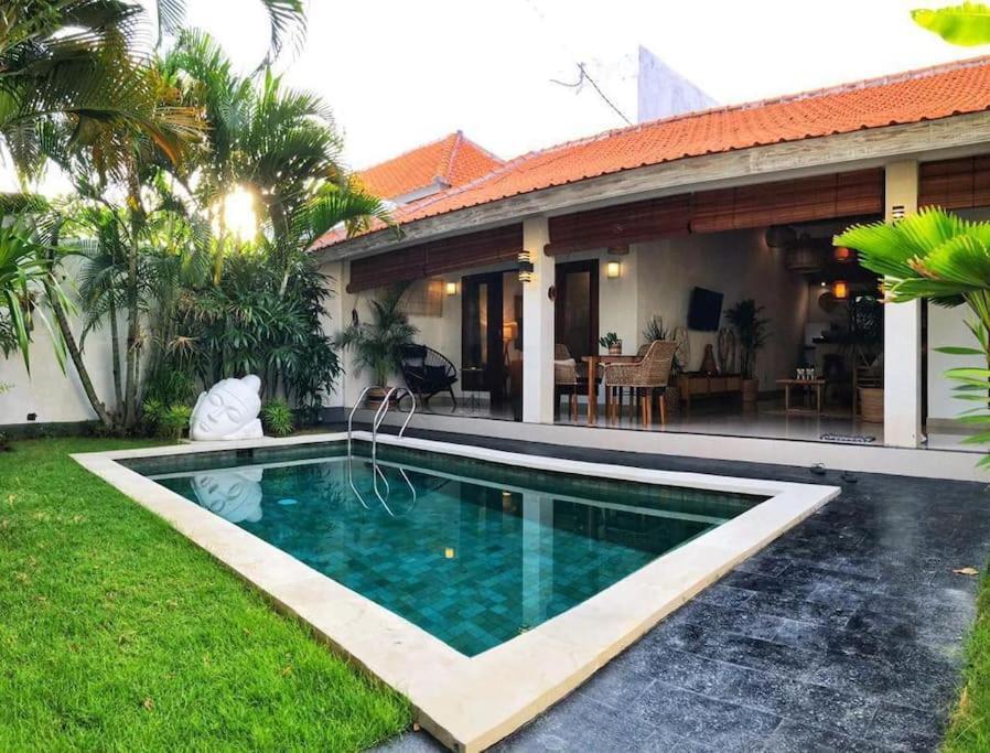 Villa Sayang 1 Seminyak Buitenkant foto